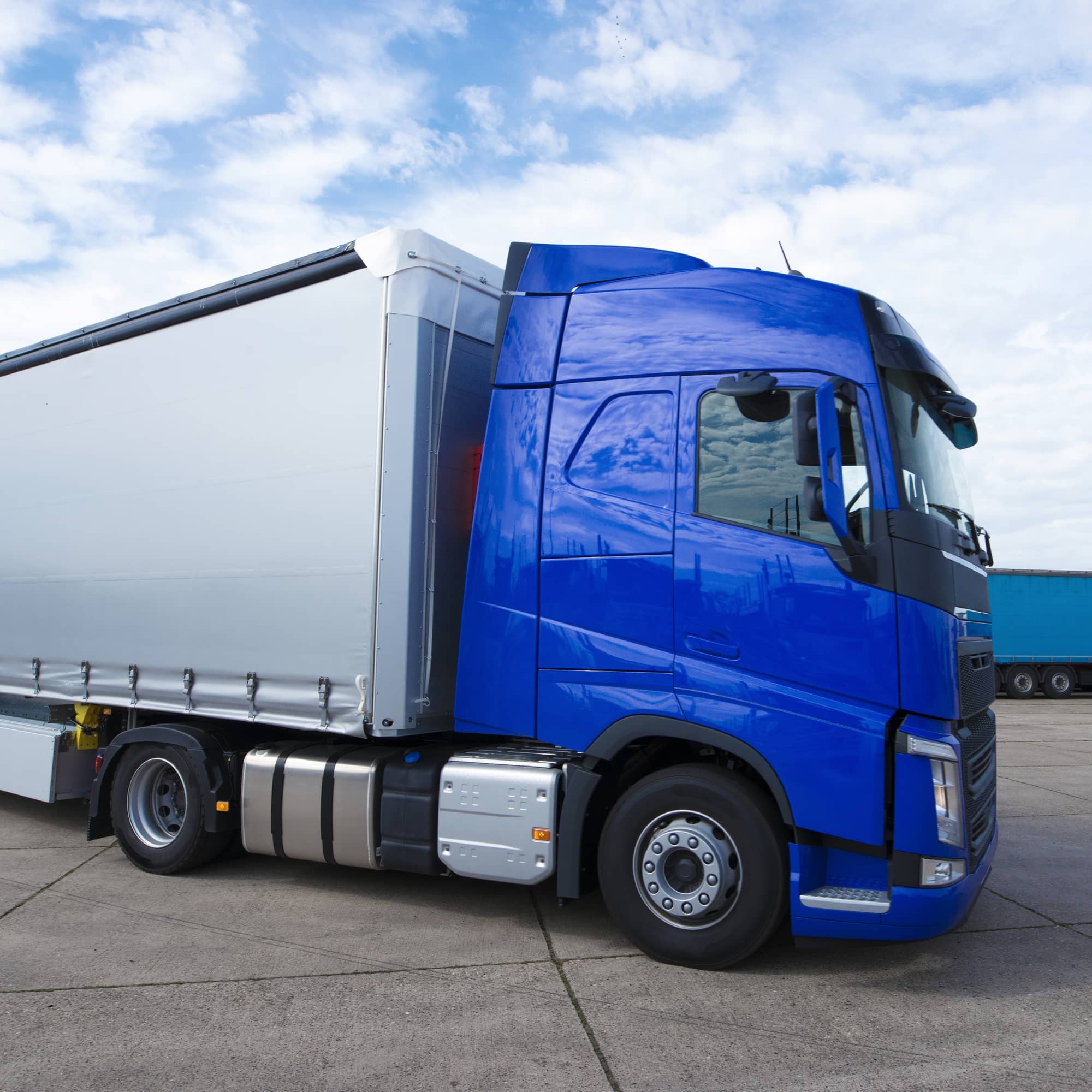 truck-long-vehicle-ready-delivering-transport-wisdom-school-ausblisung-fez-mr-hamid-ziyane-morocco